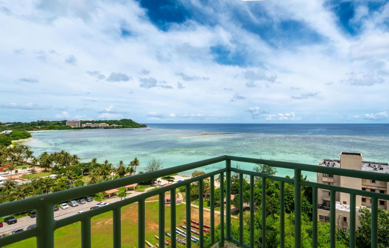 Holiday Resort & Spa Guam Tumon Exteriör bild